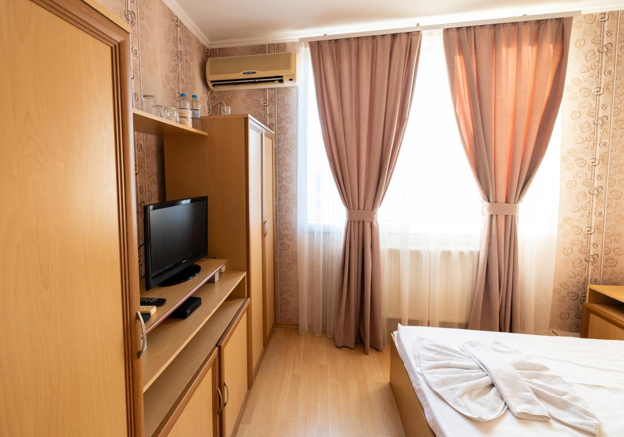 Hotel Kibor Gulubovo  Zewnętrze zdjęcie