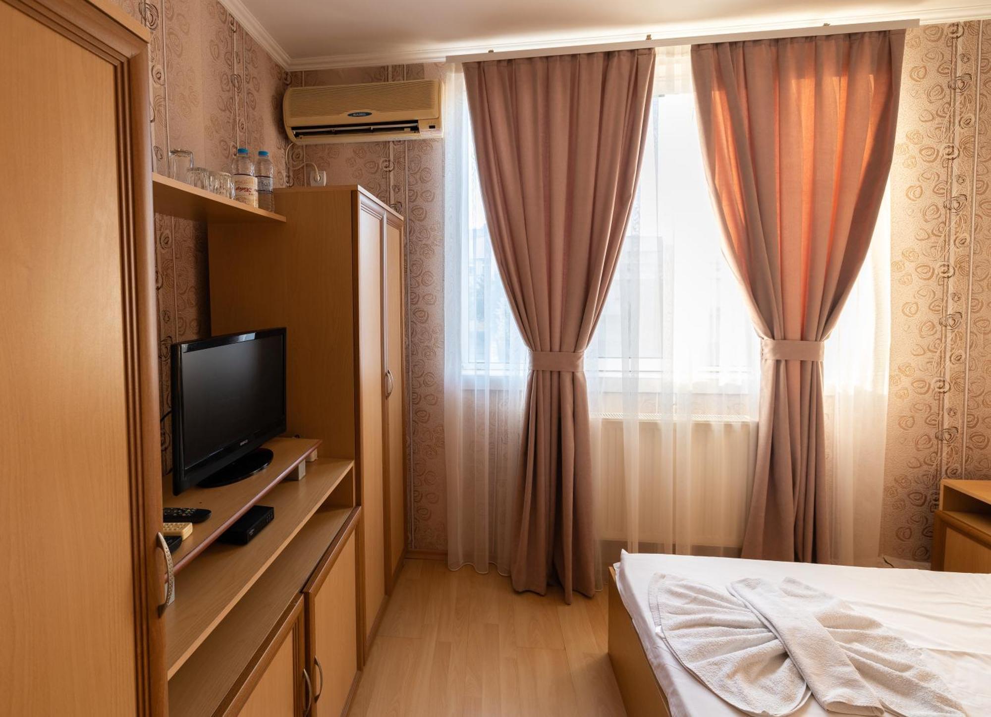 Hotel Kibor Gulubovo  Zewnętrze zdjęcie