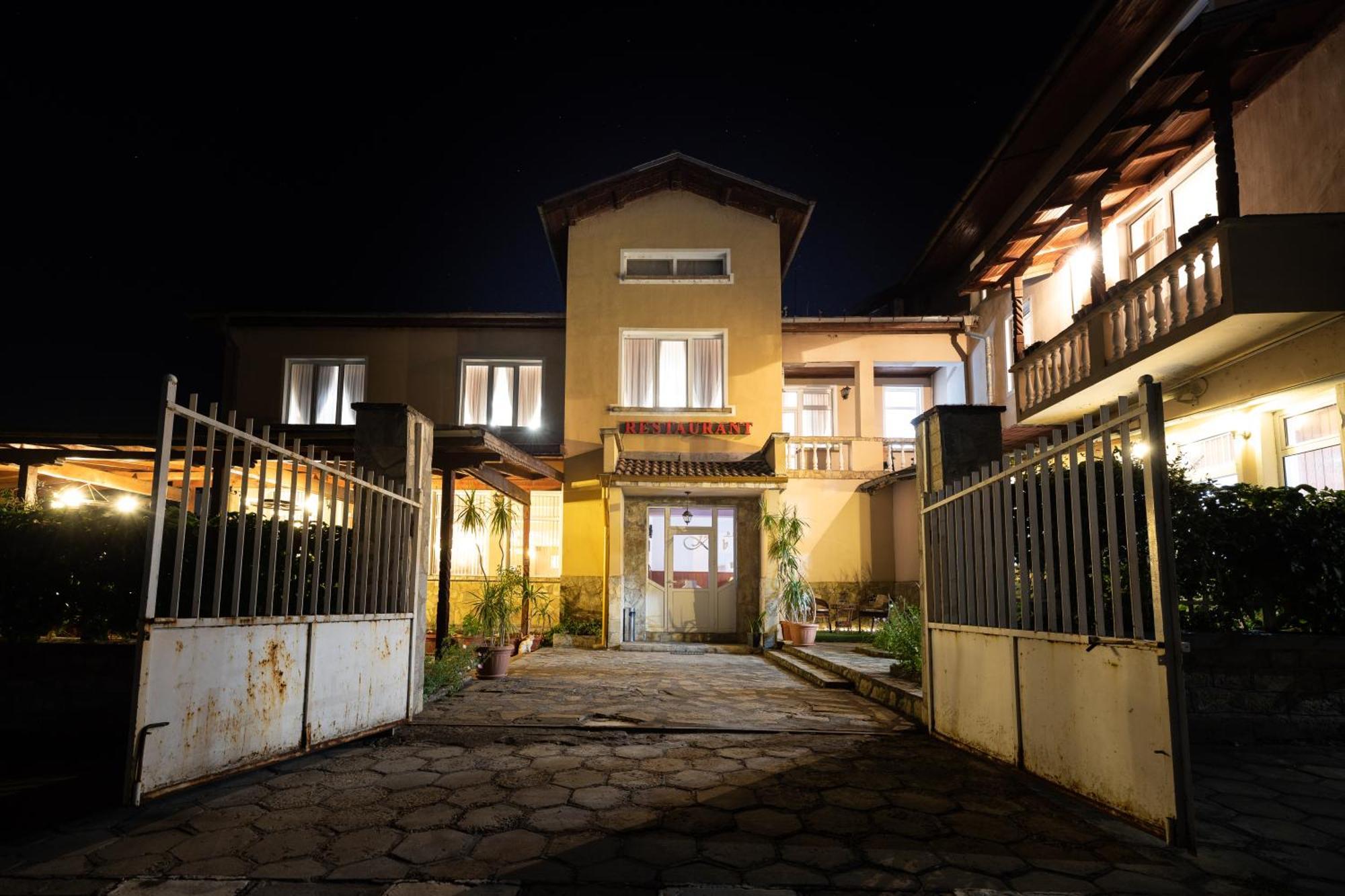 Hotel Kibor Gulubovo  Zewnętrze zdjęcie