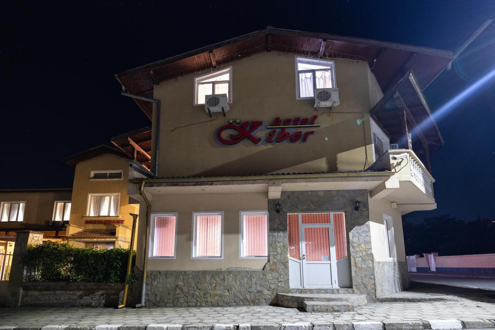 Hotel Kibor Gulubovo  Zewnętrze zdjęcie